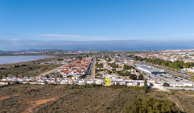 Återförsäljning - Villa -
Torrevieja - Costa Blanca