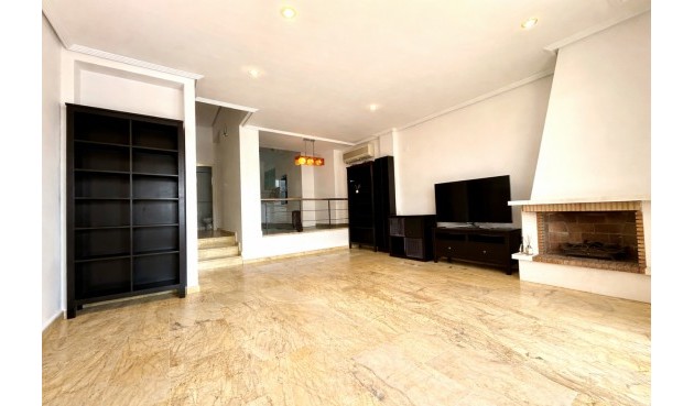 Brukt - Town House -
Cabo Roig - Costa Blanca