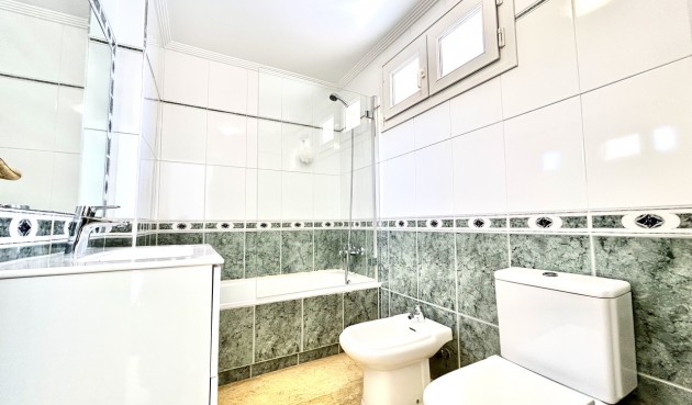 Brukt - Town House -
Cabo Roig - Costa Blanca