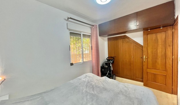 Brukt - Villa -
Orihuela Costa - Los Almendros-la Florida