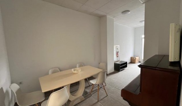 Brukt - Town House -
Dolores - Centro