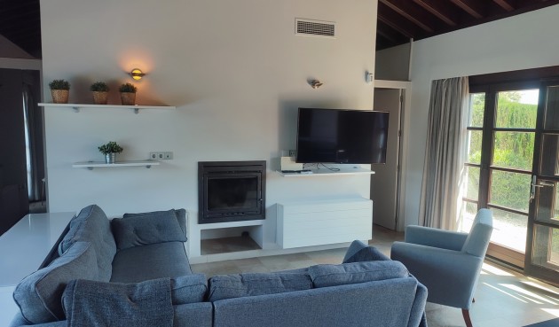 Brukt - Villa -
Peraleja Golf - Inland