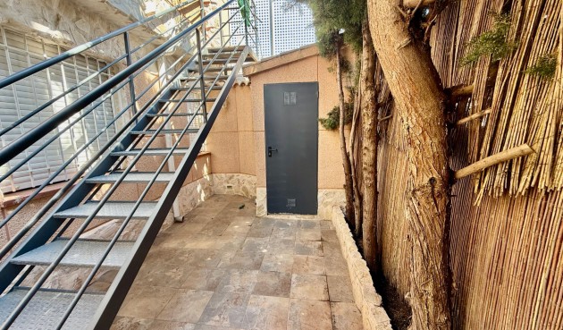 Brukt - Town House -
Torrevieja - Carrefour