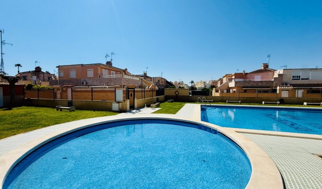 Brukt - Town House -
Torrevieja - Carrefour