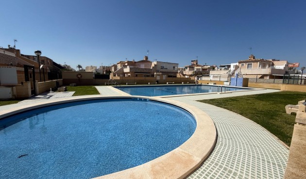 Brukt - Town House -
Torrevieja - Carrefour
