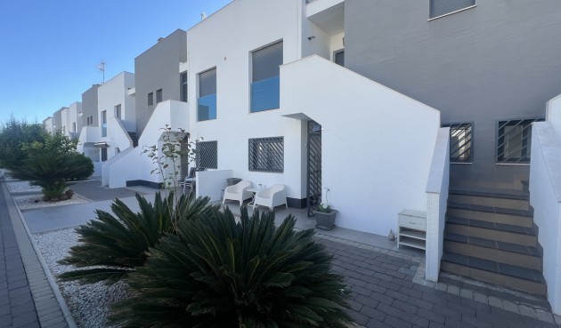 Brukt - Apartment -
La Zenia - Costa Blanca