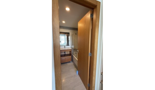 Brukt - Apartment -
Villajoyosa - Finestrat