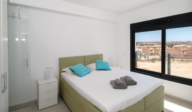 Brukt - Semi Detached -
Orihuela Costa - pau26