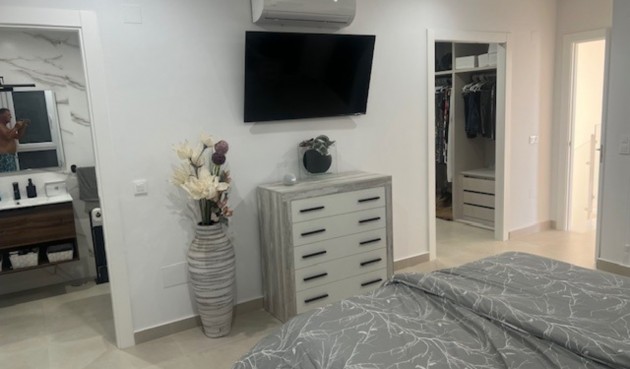 Brukt - Villa -
Los Montesinos - Costa Blanca