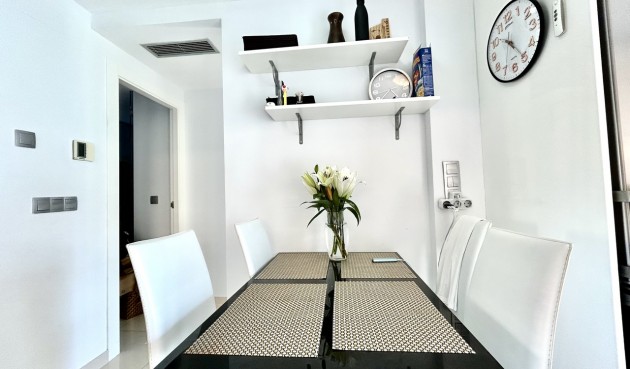 Resale - Apartment -
Punta Prima - Costa Blanca