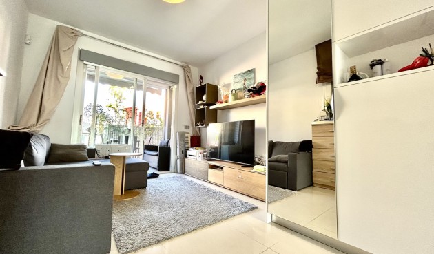 Resale - Apartment -
Punta Prima - Costa Blanca