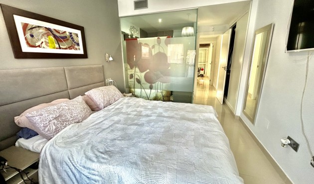 Resale - Apartment -
Punta Prima - Costa Blanca