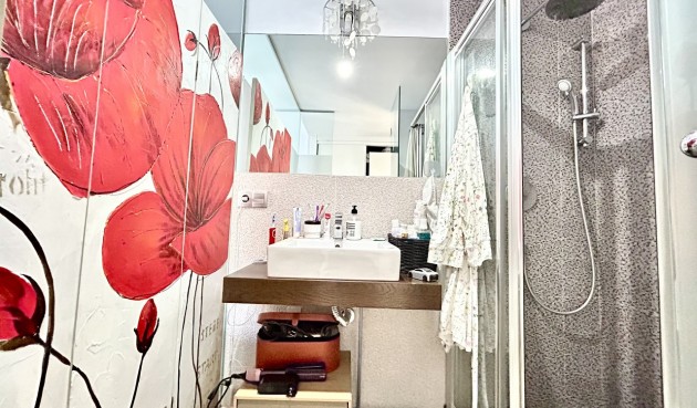 Resale - Apartment -
Punta Prima - Costa Blanca