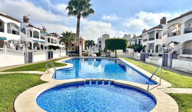 Reventa - Apartment -
Villamartin - Costa Blanca