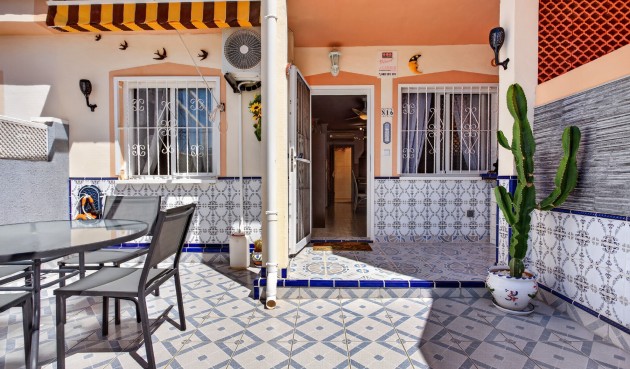 Återförsäljning - Apartment -
Orihuela Costa - Costa Blanca