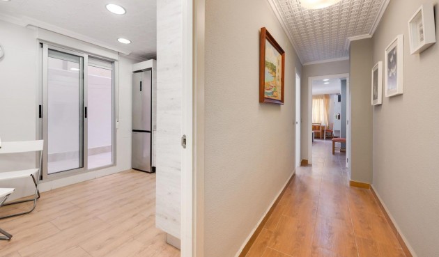 Återförsäljning - Apartment -
Torrevieja - Acequion