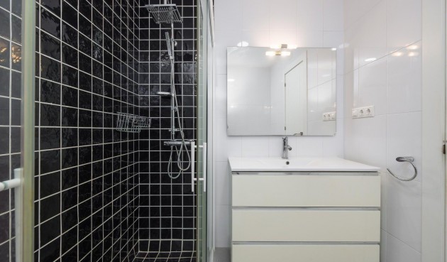 Återförsäljning - Apartment -
Torrevieja - Acequion