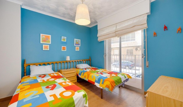 Återförsäljning - Apartment -
Torrevieja - Acequion