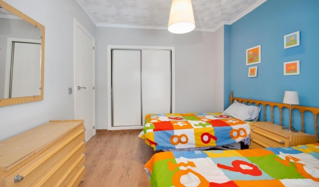 Återförsäljning - Apartment -
Torrevieja - Acequion