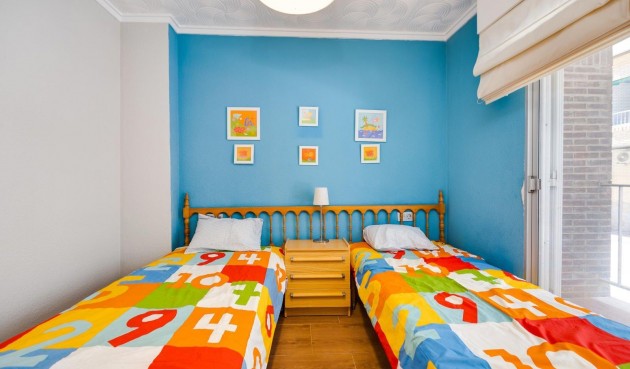 Återförsäljning - Apartment -
Torrevieja - Acequion