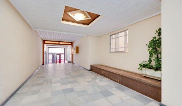 Återförsäljning - Apartment -
Torrevieja - Acequion