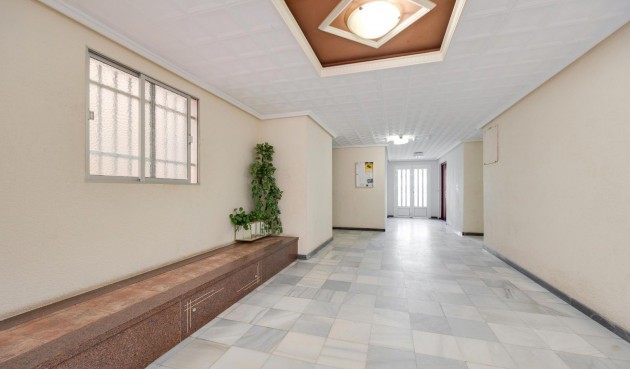 Återförsäljning - Apartment -
Torrevieja - Acequion