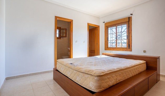 Brukt - Villa -
Benijofar - Costa Blanca