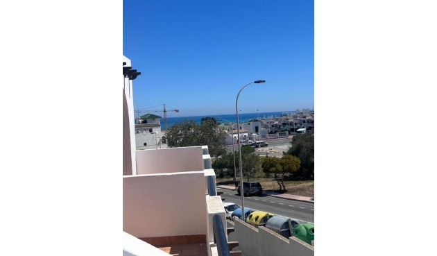 Reventa - Duplex -
Torrevieja - Torreblanca