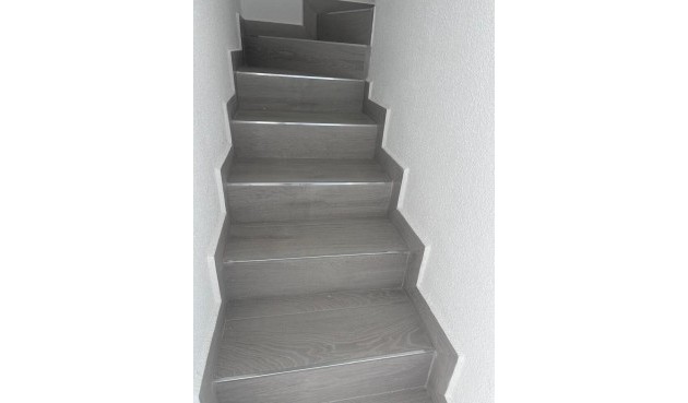 Reventa - Duplex -
Torrevieja - Torreblanca