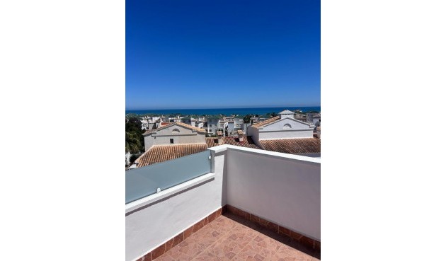 Reventa - Duplex -
Torrevieja - Torreblanca