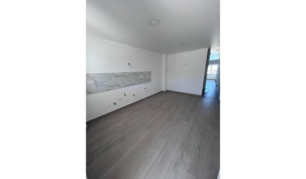 Reventa - Duplex -
Torrevieja - Torreblanca