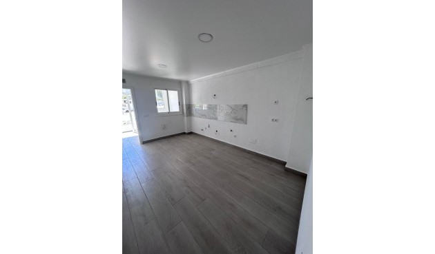 Reventa - Duplex -
Torrevieja - Torreblanca