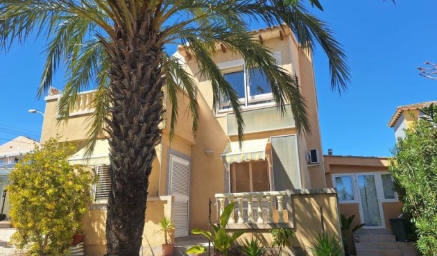 Brukt - Villa -
Orihuela Costa - Costa Blanca