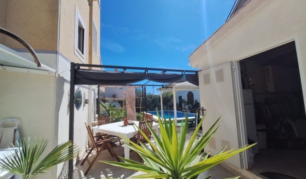 Brukt - Villa -
Orihuela Costa - Costa Blanca