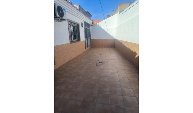 Reventa - Town House -
Torre Pacheco - Balsicas
