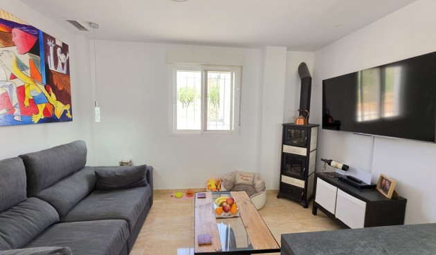 Resale - Villa -
Pinoso - Inland