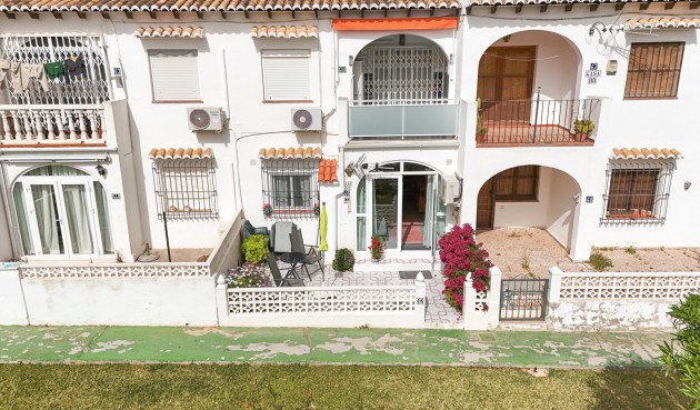 Resale - Bungalow -
Torrevieja - Costa Blanca