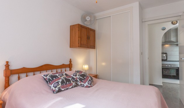 Resale - Bungalow -
Torrevieja - Costa Blanca