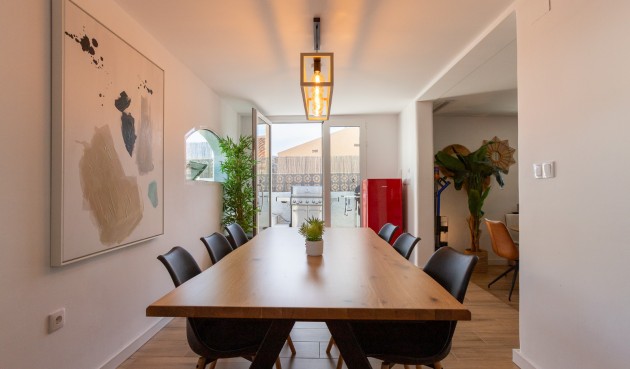 Resale - Villa -
Los Balcones - Costa Blanca