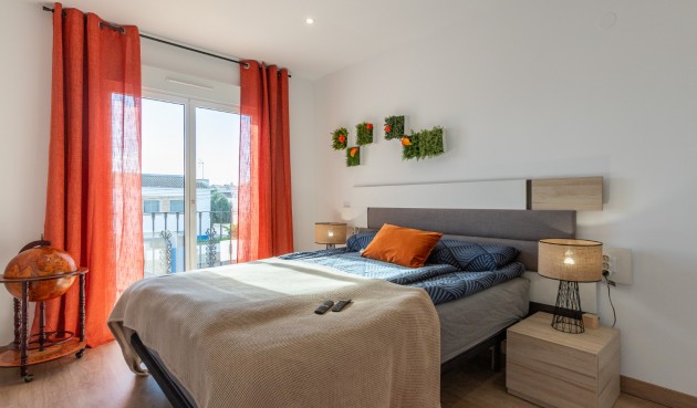 Resale - Villa -
Los Balcones - Costa Blanca