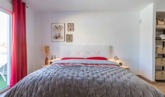 Resale - Villa -
Los Balcones - Costa Blanca