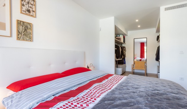 Resale - Villa -
Los Balcones - Costa Blanca