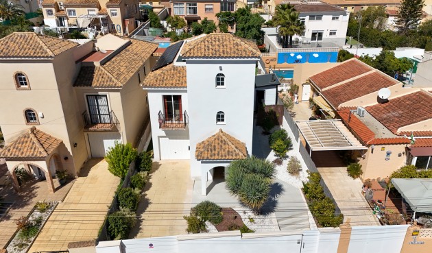 Resale - Villa -
Los Balcones - Costa Blanca