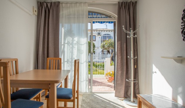 Resale - Bungalow -
Torrevieja - Costa Blanca