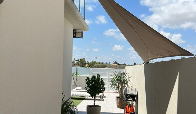 Resale - Villa -
Daya Vieja - Costa Blanca