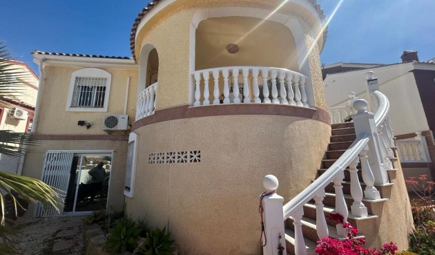 Resale - Villa -
Camposol - Sector D