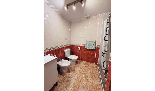 Resale - Apartment -
Punta Prima - Costa Blanca