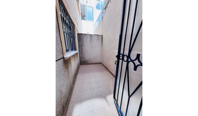 Resale - Apartment -
Punta Prima - Costa Blanca