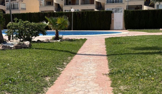 Resale - Apartment -
Punta Prima - Costa Blanca