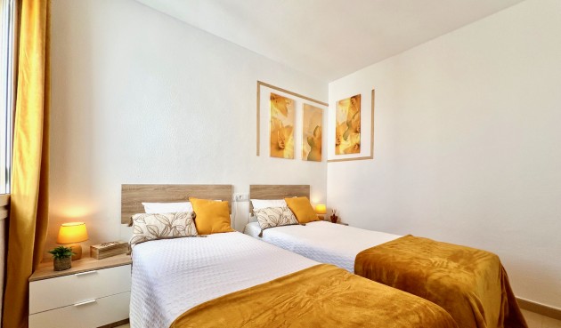 Resale - Apartment -
Las Terrazas de la Torre Golf Resort - Inland